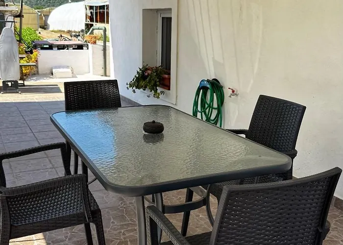 Madou House * Leonídion