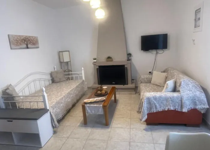 Madou House Apartamento Leonídion