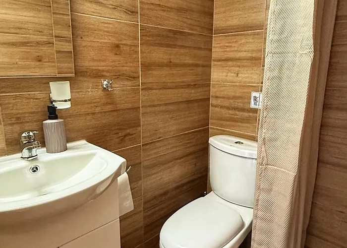 Madou House Apartamento Leonídion